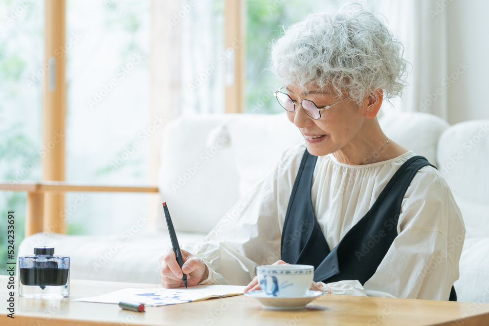 ダミーイメージ3